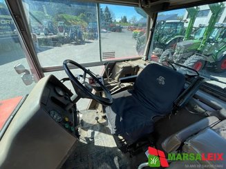 Tracteur agricole Massey Ferguson 2680 - 2