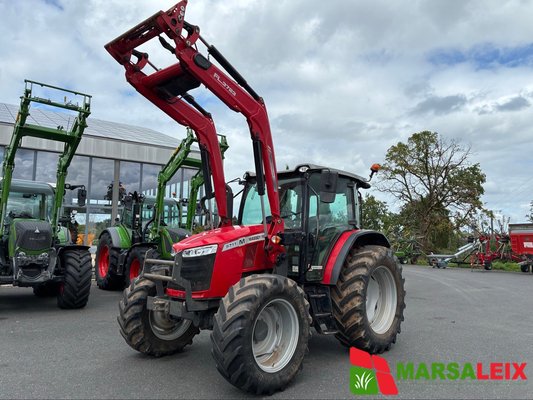 Tracteur agricole Massey Ferguson 5711 M Dyna4 - 1