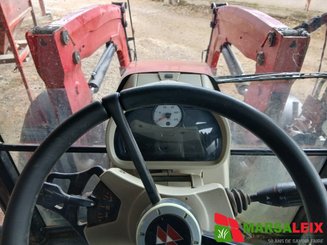 Tracteur agricole Massey Ferguson 5711 S - 8