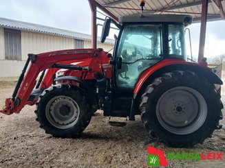 Tracteur agricole Massey Ferguson 5711 S - 2