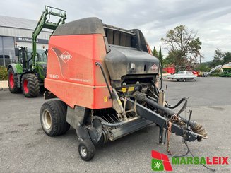 Presse à balles rondes Kuhn 2160 VB - 8