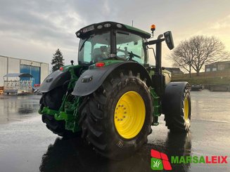 Tracteur agricole John Deere 6R215 - 7