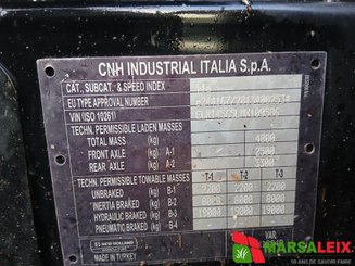 Tracteur agricole New Holland T4 65S - 8