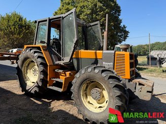 Tracteur agricole Renault 120-14 - 1