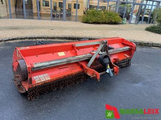 Broyeur à axe horizontal Kuhn RM 320 avec roues - 3