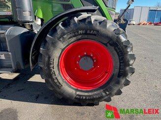 Tracteur agricole Fendt 516 Vario - 8