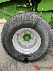 Presse à balles rondes Krone Comprima V150 - 7