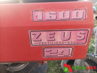Distributeur d'engrais Liderfarm ZE 24  - 17