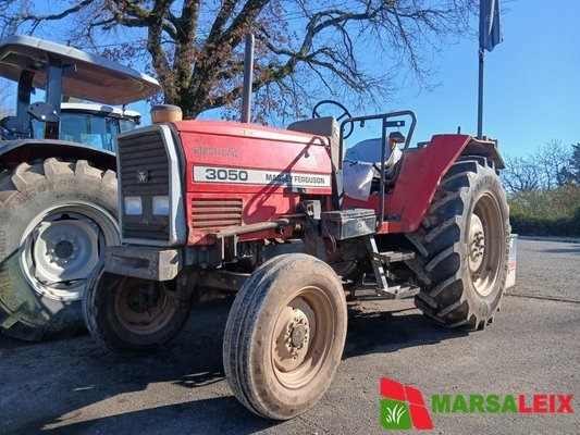 Tracteur agricole Massey Ferguson MF3050 - 1