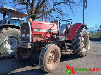 Tracteur agricole Massey Ferguson MF3050 - 1