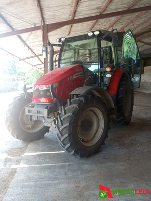 Tracteur agricole Massey Ferguson MF 5712 SL - 1