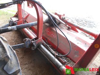 Broyeur à axe horizontal Kuhn VKM 240 - 6