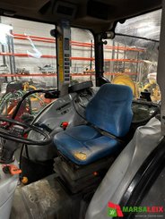 Tracteur fruitier New Holland T4050F - 8