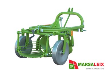 Arracheuse de pommes de terre Bomet Z655 - 1