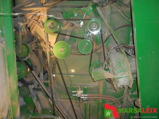 Moissonneuse batteuse John Deere W330 GEN 2 - 12