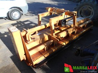 Broyeur à axe horizontal Agrimaster 2600 - 2