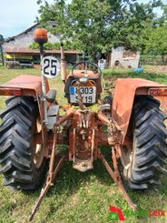 Tracteur agricole Renault 421 - 11