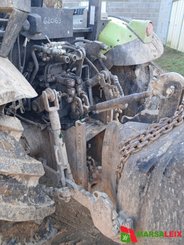 Tracteur agricole Claas Elios 240 - 11
