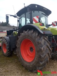Tracteur agricole Claas Arion 610 - 6