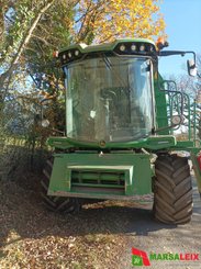 Moissonneuse batteuse John Deere W330 GEN 2 - 29