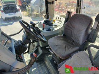 Tracteur agricole Massey Ferguson 5435 - 4