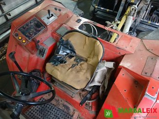 Tracteur agricole Massey Ferguson MF3050 - 4