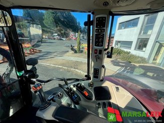 Tracteur agricole Massey Ferguson 5711 S - 9