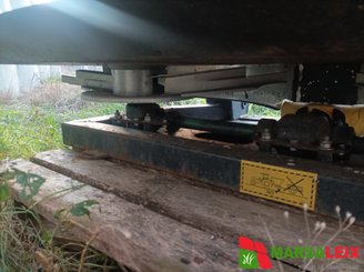Distributeur d'engrais Liderfarm ZE 24  - 21