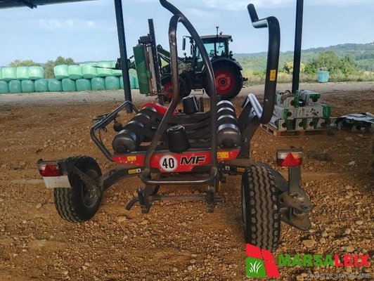 Enrubanneuse Massey Ferguson TW 130  - 1