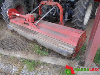 Broyeur à axe horizontal Kuhn VKM 240 - 1