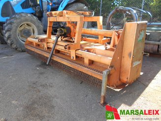 Broyeur à axe horizontal Agrimaster 2600 - 3