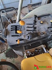 Tracteur agricole John Deere 6220 - 6
