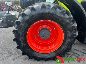 Tracteur agricole Claas AXION 800 - 1