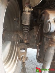 Tracteur agricole Massey Ferguson MF 5712 SL - 1