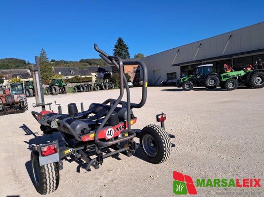 Enrubanneuse Massey Ferguson TW 130  - 1
