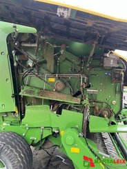 Presse à balles rondes Krone Comprima V150 - 10