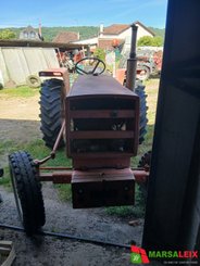 Tracteur agricole Renault 421 - 10