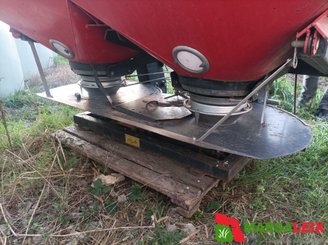 Distributeur d'engrais Liderfarm ZE 24  - 11