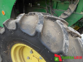 Moissonneuse batteuse John Deere W330 GEN 2 - 21