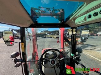 Tracteur agricole Massey Ferguson 5711 S - 10