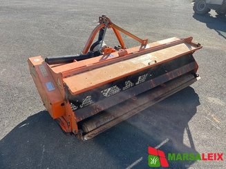 Broyeur à axe horizontal Agrimaster RMU 2300 - 2
