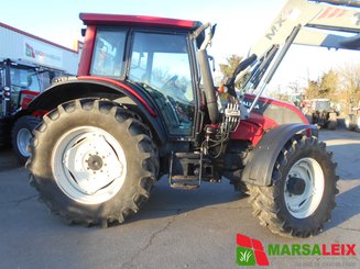 Tracteur agricole Valtra N111ELS - 2