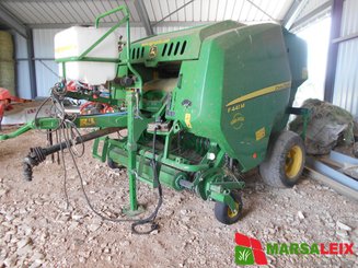Presse à balles rondes John Deere F 441 M FXE HACHEUR - 2