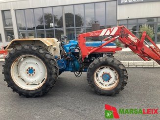 Tracteur agricole Ford 4610 - 4