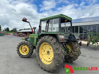 Tracteur agricole John Deere 3140 - 2