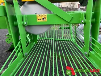 Arracheuse de pommes de terre Bomet Z655 - 1