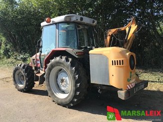Tracteur agricole Massey Ferguson 6110 - 2