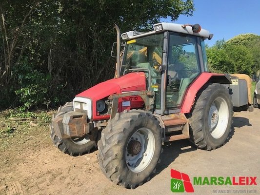 Tracteur agricole Massey Ferguson 6110 - 1