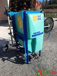 Pulvérisateur porté Berthoud 300 L - 4