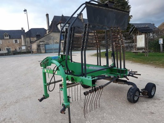 Andaineur Deutz-Fahr SWATMASTER 4621 - 1